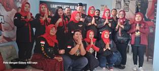 http://www.gardatipikornews.com/pwdpi-dpc-sukabumi-mengadakan-acara-halal-bi-halal-di-tempat-wisata-pondok-halimun-sukabumi