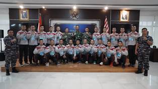 http://www.gardatipikornews.com/polisi-dorong-mediasi-kasus-perselingkuhan-pria-beristri-dengan-mahasiswi-di-luwuk