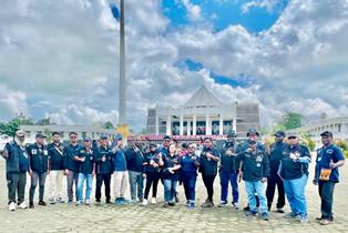 http://www.gardatipikornews.com/dandim-0808-blitar-dan-ketua-persit-kck-cabang-xxii-gelar-halal-bi-halal-bersama-keluarga-besar-kodim-0808