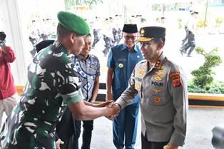 http://www.gardatipikornews.com/peduli-sesama-koramil-sumberrejo-bojonegoro-gelar-bakti-sosial-donor-darah