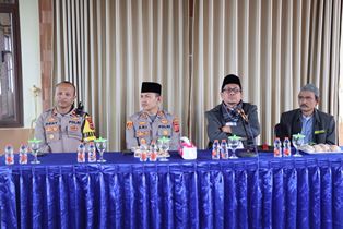 http://www.gardatipikornews.com/sekda-bangkep-pmi-diharapkan-dapat-penuhi-kebutuhan-warga