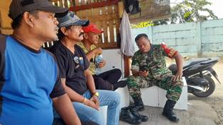 http://www.gardatipikornews.com/rd75-kapolri-tangkap-aksi-koboi-diduga-oknum-anggota-polisi-hajar-sopir-angkutan-online-di-jalan-tol