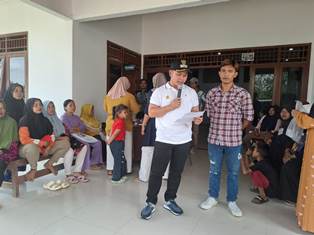 http://www.gardatipikornews.com/anggota-piket-spkt-iil-polsek-seteluk-lakukan-patroli-dialogis-berikan-beberapa-imbauan-kepada-masyarakat