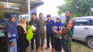 http://www.gardatipikornews.com/jelang-ktt-asean-kapolres-bima-kota-pantau-kesigapan-personil-tni-polri-berjaga-di-wilayah-penyangga-pelabuhan-sape