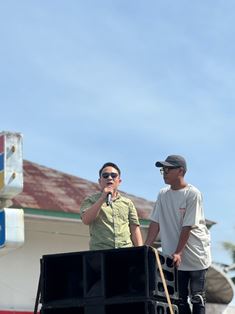 http://www.gardatipikornews.com/viral-proyek-infrastruktur-jalan-dengan-anggaran-fantastis-diduga-adanya -pengurangan-volume-dan-kualitas-pekerjaannya-asal-asalan