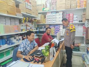 http://www.gardatipikornews.com/pembangunan-infrastruktur-jalan-dengan-anggaran-fantastis-diduga-ada-pengurangan-volume-dan-kualitasnya-dipertanyakan
