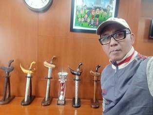 http://www.gardatipikornews.com/sinergitas-tni-polri-wilayah-hukum-polsek-parung-giat-cooling-sistem-laksanakan-kontrol-pos-siskamling-warga-sampaikan-pesan-dan-ajak-kaga-kamtibmas