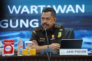 http://www.gardatipikornews.com/baharkam-polri-bangun-bekerjasama-dengan-forum-komunikasi-doa-bangsa-fkdb-di-sektor-pertanian