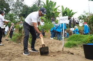 http://www.gardatipikornews.com/menteri-bumn-dan-menteri-perhubungan-pastikan-harga-transportasi-tidak-naik