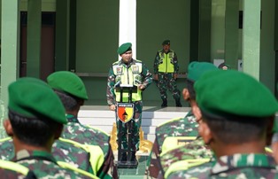 http://www.gardatipikornews.com/polsek-parung-gelar-kegiatan-pengamanan-natal-2024-dan-tahun-baru-2025-bersama-ipda-najarudin-tanjung-berjalan-lancar-tanpa-kendala