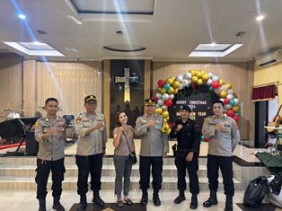 http://www.gardatipikornews.com/jalan-sagaranten-pasir-bandung-mulai-diperbaiki-warga-sambut-gembira-terima-kasih-dinas-pu
