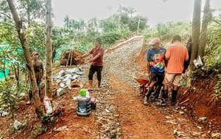 http://www.gardatipikornews.com/rapat-harian-dpc-demokrat-kabupaten-sukabumi-iman-adinugraha-sampaikan-hal-ini