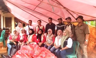 http://www.gardatipikornews.com/cek-pos-pam-pos-terpadu-kapolres-lombok-timur-jamin-keamanan-natal-dan-tahun-baru