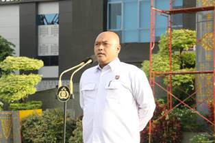 http://www.gardatipikornews.com/3-orang-pengedar-okt-ditangkap-23650-butir-sediaan-farmasi-diamankan