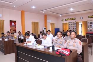 http://www.gardatipikornews.com/diduga-gudang-penimbunan-cpo-dan-karnel-di-belakang-rm-adem-ayem-dijalan-sriwijaya-raya-pulau-semambu-indralaya-utara-seakan-kebal-hukum