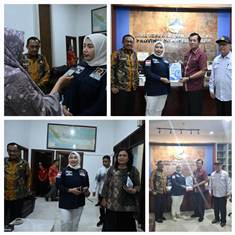 http://www.gardatipikornews.com/tangis-pecah-saat-bocah-yang-terlibat-tawuran-minta-maaf-kepada-orang-tuanya