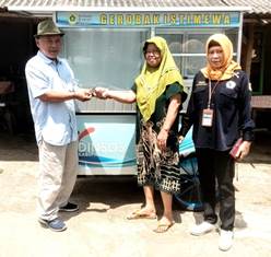 http://www.gardatipikornews.com/sejumlah-orang-tua-smp-cibeber-keluhkan-iuran-perpisahan-450-000-siswa-yang-di-lakukan-oleh-sekolah