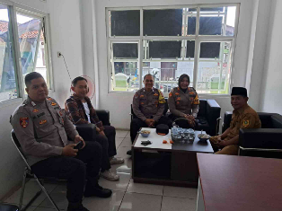 http://www.gardatipikornews.com/giat-sambang-warga-dalam-rangka-menciptakan-kamtibmas-masyarakat-di-lingkungan-desa-tugu-selatan