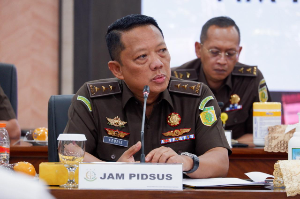 http://www.gardatipikornews.com/penetapan-dan-penahanan-3-orang-tersangka-perkara-korupsi-pemberian-kredit-pt-sritex