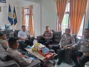 http://www.gardatipikornews.com/dpd-maung-kalbar-bravo-kejati-kalbar-usut-tuntas-korupsi-proyek-bandara-ketapang
