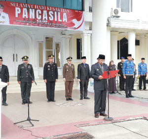 http://www.gardatipikornews.com/lsm-gmbi-distrik-kota-bekasi-gelar-silaturahmi-dan-konsolidasi-internal