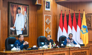 http://www.gardatipikornews.com/wamendagri-bima-tegaskan-pemda-perlu-lakukan-percepatan-pendataan-lahan-kopdeskel
