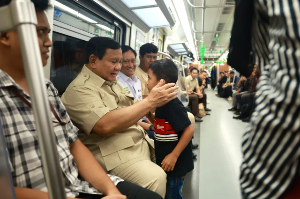 http://www.gardatipikornews.com/pemerintah-hadir-untuk-rakyat-lewat-60-subsidi-transportasi-publik