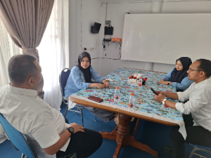 http://www.gardatipikornews.com/prabowo-setujui-tambah-30-rangkaian-baru-krl-untuk-rakyat-saya-tak-ragu