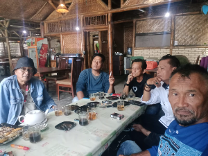 http://www.gardatipikornews.com/polsek-kota-agung-identifikasi-temuan-mayat-diduga-akhiri-hidup-di-kebun-manggis