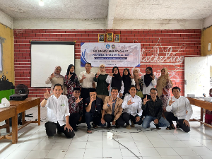 http://www.gardatipikornews.com/laskar-merah-putih-indonesia-markas-anak-cabang-kecamatan-cicurug-menghadiri-acara-undangan-milad-bbrp-yang-ke-14