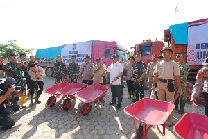 http://www.gardatipikornews.com/rapat-paripurna-tandai-hjk-ke193-padang-pariaman-bupati-jka-ajak-bangkit-lebih-cepat-menuju-daerah-tangguh-dan-bermartabat