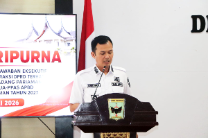 http://www.gardatipikornews.com/di-balik-puing-rumah-roboh-ketua-umum-kjni-titipkan-harapan-kepada-bupati-tangerang-untuk-keluarga-laelah