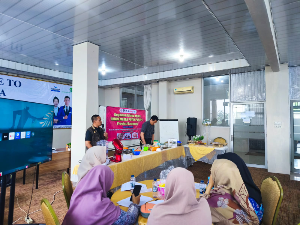 http://www.gardatipikornews.com/sekjen-kkp-serahkan-excavator-dan-bantuan-benih-ikan-di-padang-pariaman-percepat-pemulihan-sektor-perikanan-pascabencana