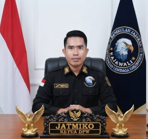 http://www.gardatipikornews.com/dirgahayu-ri-ke81-maung-bengkulu-utara-tegaskan-tetap-mandiri-tak-terkontaminasi-kepentingan-golongan