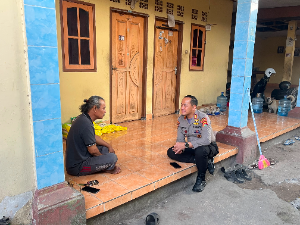 http://www.gardatipikornews.com/lewat-program-polmas-kapolsek-selaparang-ajak-tokoh-masyarakat-perkuat-kamtibmas-dan-persatuan