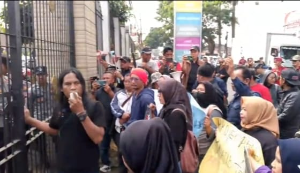 http://www.gardatipikornews.com/puluhan-ribu-ummat-islam-bertumpah-ruah-joor-kudama-dan-munas-di-ponpes-alfatah-temboro-magetan-jawa-timur