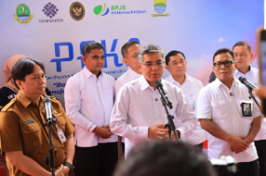 http://www.gardatipikornews.com/satpolairud-polres-sukabumi-bantu-evakuasi-korban-tenggelam-di-perairan-pantai-dolpin-citepus