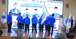 http://www.gardatipikornews.com/menyikapi-isu-tambang-pasir-sabulakoa-andi-karang-taruna-harus-solutif-jangan-matikan-mata-pencaharian-warga