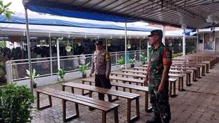 https://www.gardatipikornews.com/sahli-sospol-kapolri-irjen-rudi-setiawan-memantau-malam-pergantian-tahun-baru-di-sejumlah-titik-keramaian-kota-palembang