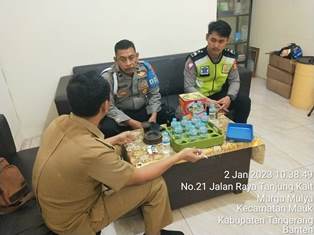 https://www.gardatipikornews.com/tingkatkan-kamtibmas-bhabinkamtibmas-sambang-perangkat-desa-gintung