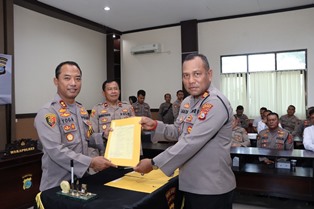 https://www.gardatipikornews.com/bhabinkamtibmas-polsek-warudoyong-kota-sukabumi-meninjau-penimbangan-dan-kesehatan-anak-di-posyandu-mawar-2