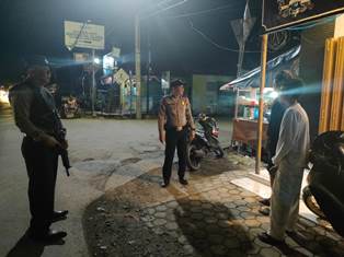 https://www.gardatipikornews.com/sampaikan-kamseltibcar-lantas-kanit-kamsel-polres-banggai-aktif-lakukan-penling-ke-masyarakat