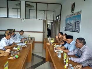 https://www.gardatipikornews.com/gerccepgerak-cepat-polsek-leuwiliang-tangani-pengaduan-masyarakat