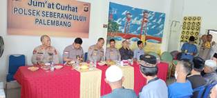 https://www.gardatipikornews.com/dalam-rangka-hari-raya-imlek-2023-kepala-desa-cengklong-peduli-kepada-warga