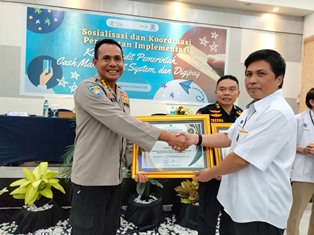 https://www.gardatipikornews.com/polresta-cirebon-gelar-kegiatan-bakti-sosial-menyambut-hari-raya-imlek-2574-tahun-2023