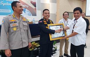 https://www.gardatipikornews.com/kasus-pengeroyokan-wartawan-di-spbu-cikupa-kini-naek-ke-pengadilan-negri-tangerang-1-terdakwa-4-dpo