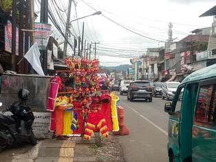 https://www.gardatipikornews.com/penanaman-2500-bibit-pandan-laut-oleh-gmls-ppc-kkpl-bpbd-dan-tni-al-lanal-banten-di-pesisir-cimangpang