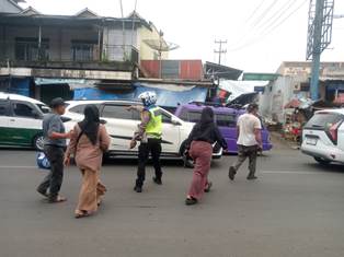 https://www.gardatipikornews.com/kegiatan-pengamanan-ibadah-malam-tahun-baru-imlek-2574-dilaksanakan-babinsa-dan-babinmas-desa-waru-kecamatan-parung