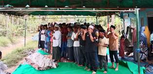https://www.gardatipikornews.com/ustadz-zamroni-gandeng-h-lalu-satriadish-siap-maju-bersama-besarkan-partai-demokrat-di-ntb