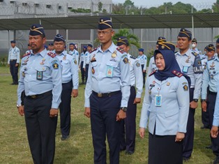 https://www.gardatipikornews.com/gagal-diberangkatkan-ke-polandia-sbmi-lombok-timur-mendampingi-pengembalian-biaya-189-calon-pekerja-migran-indonesia-cpmi